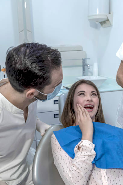 Best Broken Tooth Emergency  in Parkland, WA